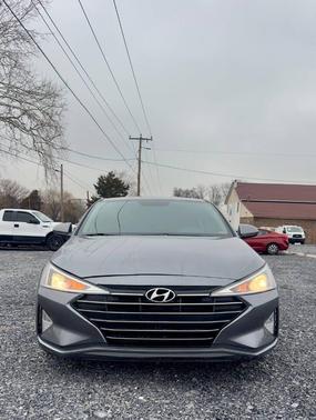 2019 Hyundai ELANTRA SE