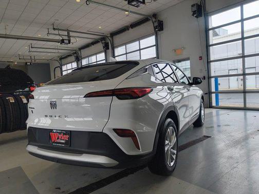 2025 Buick Envista Preferred FWD