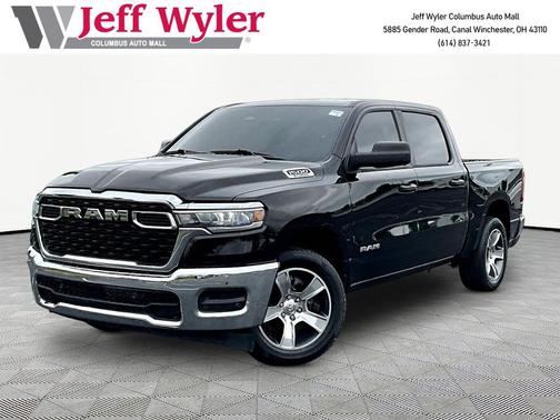 Diamond Black Crystal Pearlcoat 2025 RAM 1500 Tradesman