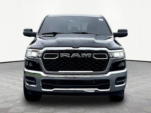Diamond Black Crystal Pearlcoat 2025 RAM 1500 Tradesman