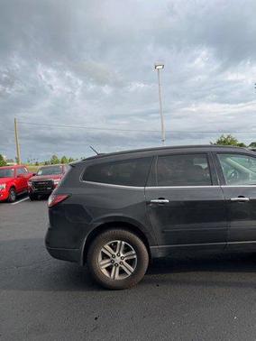 2017 Chevrolet Traverse 2LT