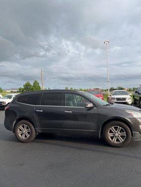 2017 Chevrolet Traverse 2LT