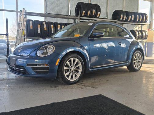 2019 Volkswagen Beetle 2.0T SE