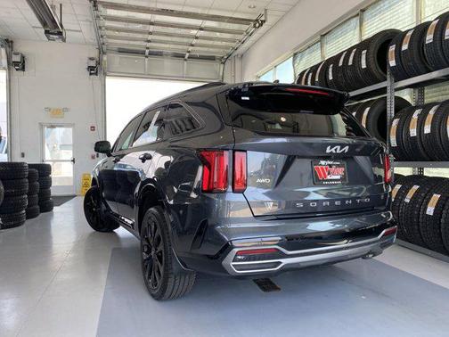 2022 Kia Sorento SX