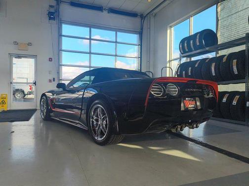 2001 Chevrolet Corvette Base