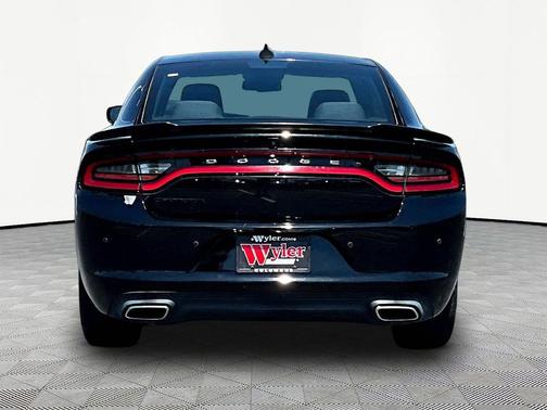 Pitch Black Clearcoat 2018 Dodge Charger GT