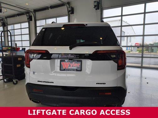 2021 GMC Acadia AWD SLT