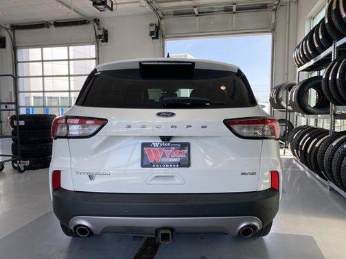 2022 Ford Escape Titanium