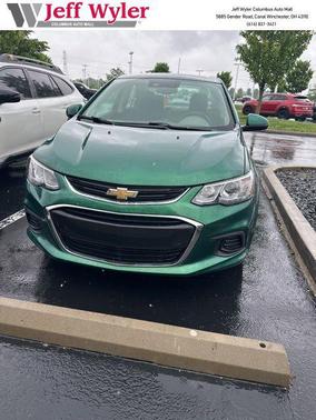 Ivy Metallic 2018 Chevrolet Sonic LT