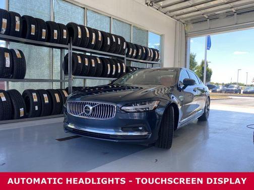 2023 Volvo S90 B6 Ultimate