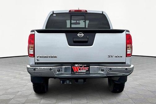 Brilliant Silver 2016 Nissan Frontier SV