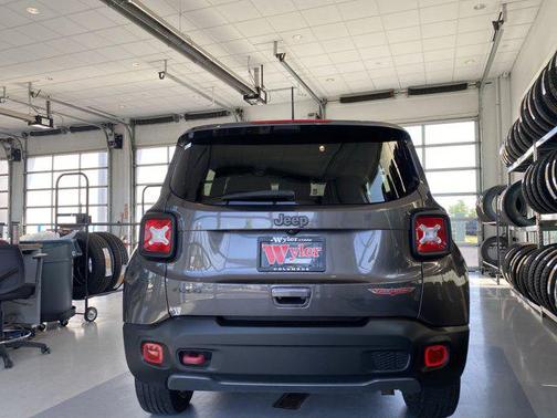 2019 Jeep Renegade Trailhawk