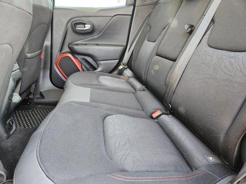 2019 Jeep Renegade Trailhawk