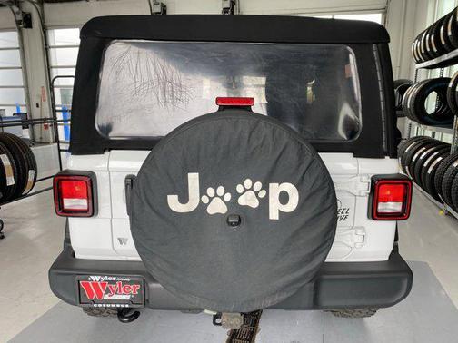 2022 Jeep Wrangler Willys