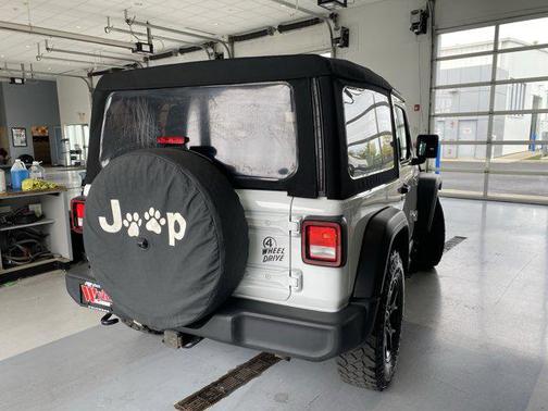 2022 Jeep Wrangler Willys