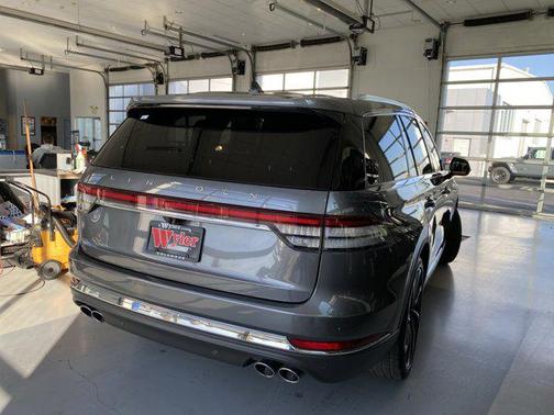 2022 Lincoln Aviator Reserve AWD