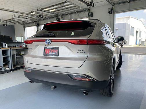 2022 Toyota Venza XLE