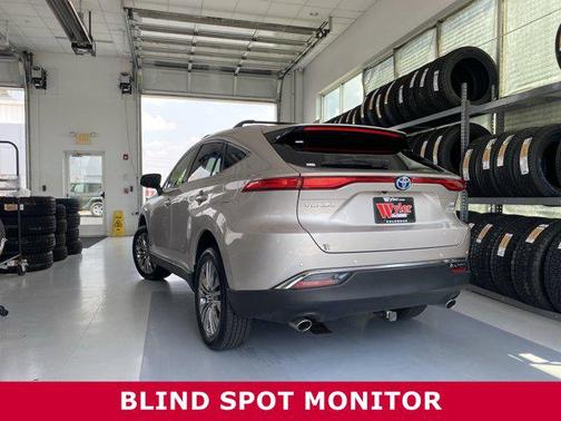2022 Toyota Venza XLE