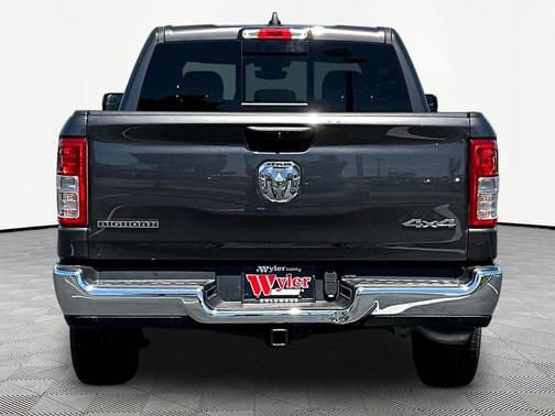 Granite Crystal Metallic Clearcoat 2023 RAM 1500 Big Horn/Lone Star