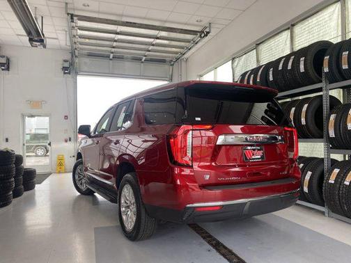 2024 GMC Yukon SLT