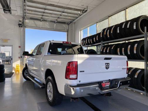 2019 RAM 1500 SLT