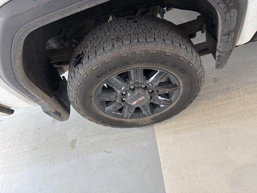 2024 GMC Sierra 2500 AT4