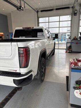 2024 GMC Sierra 2500 AT4