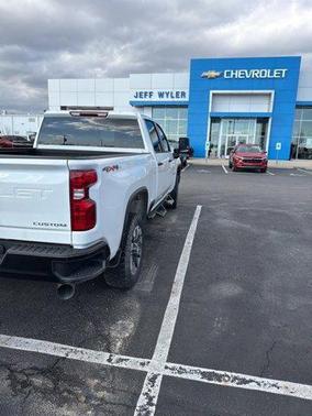 2022 Chevrolet Silverado 2500 Custom