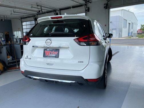2018 Nissan Rogue S