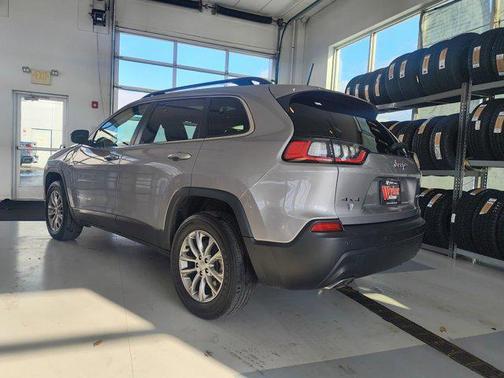 2022 Jeep Cherokee Latitude Lux