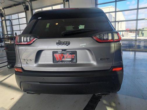 2022 Jeep Cherokee Latitude Lux