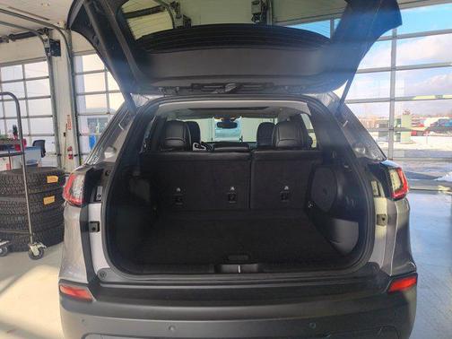 2022 Jeep Cherokee Latitude Lux