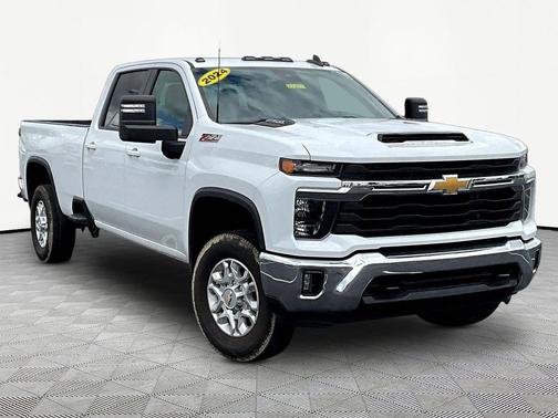 Summit White 2024 Chevrolet Silverado 3500 LT
