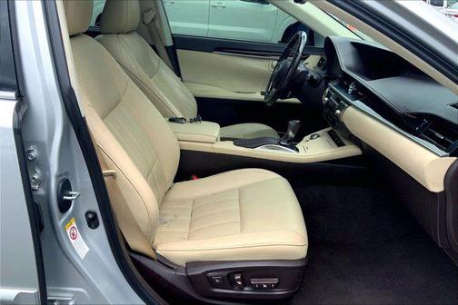 2016 Lexus ES 350 Base