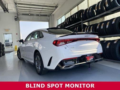 2022 Kia K5 LXS