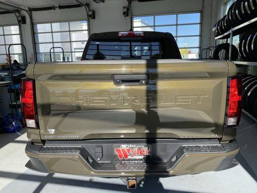 2024 Chevrolet Colorado LT