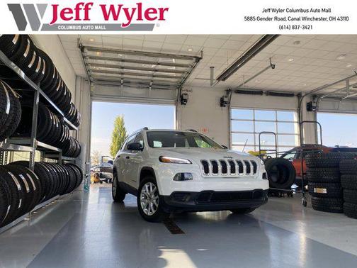 2016 Jeep Cherokee Sport