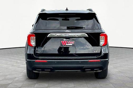 AGATE BLACK METALLIC 2022 Ford Explorer XLT