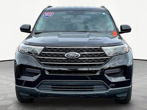 AGATE BLACK METALLIC 2022 Ford Explorer XLT