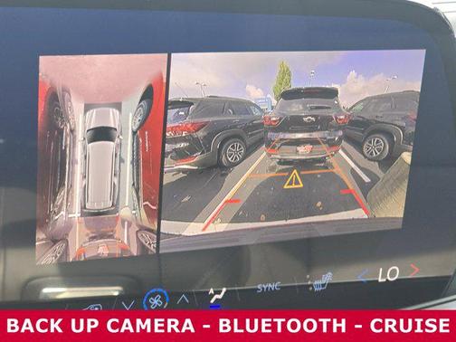 2025 Chevrolet Suburban LT