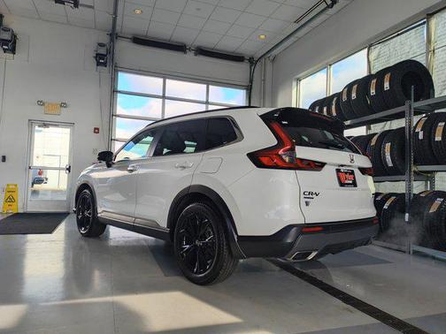 2024 Honda CR-V Hybrid Sport Touring AWD