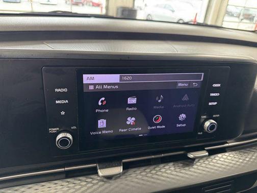 2022 Kia Carnival LX