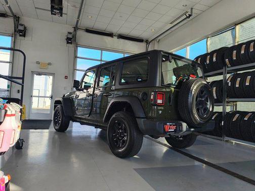 2022 Jeep Wrangler Unlimited Sport