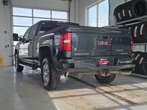 2017 GMC Sierra 3500 Denali