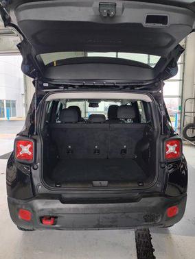 2023 Jeep Renegade Trailhawk