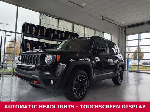 2023 Jeep Renegade Trailhawk