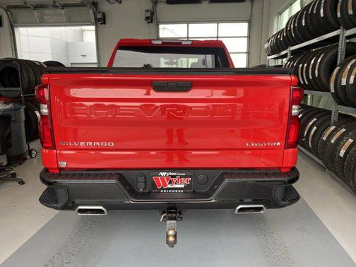 2020 Chevrolet Silverado 1500 Custom Trail Boss