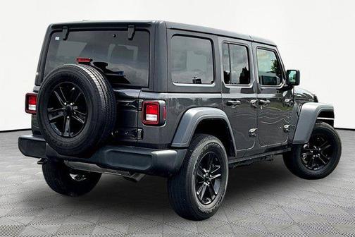 Granite Crystal Metallic Clearcoat 2022 Jeep Wrangler Unlimited Sport Altitude