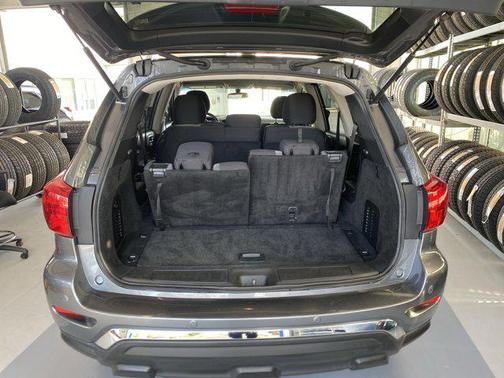 2019 Nissan Pathfinder S