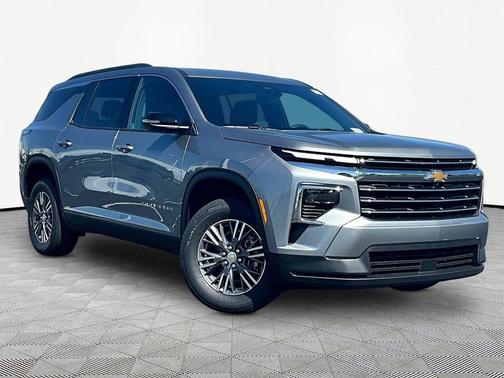 Sterling Gray Metallic 2026 Chevrolet Traverse LT